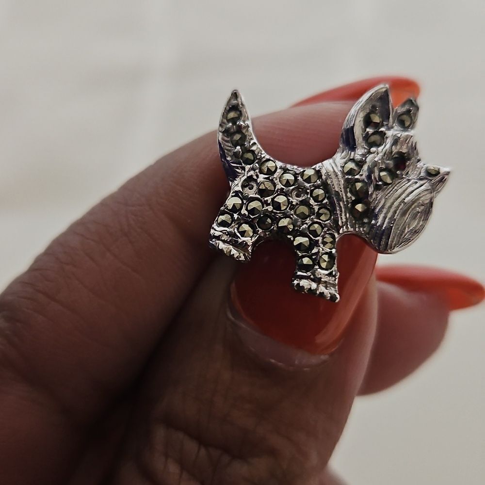 Pooch Dog Pin With Rhinestones Silver - Picture 12 of 16